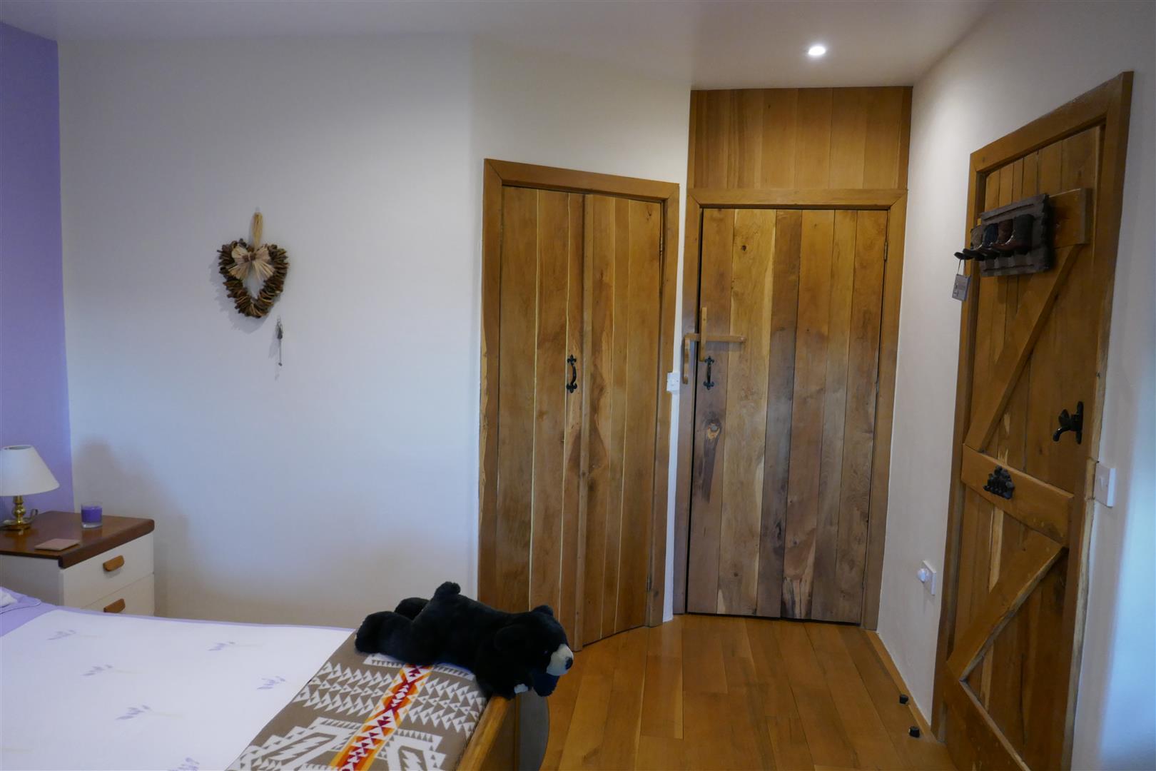 ANOTHER ROOM ASPECT